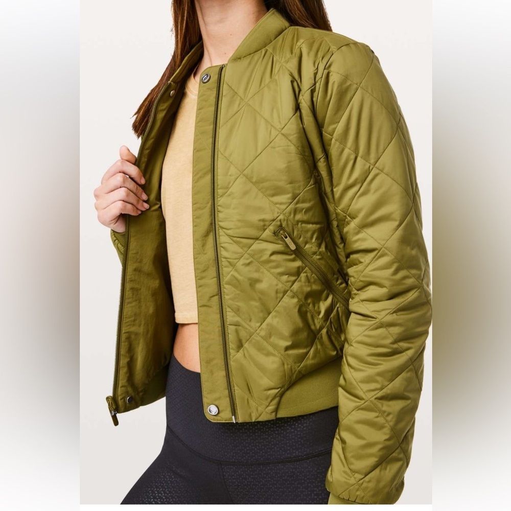 Lululemon Warm Two Ways Bomber Mossy Olive Green Size 6‎